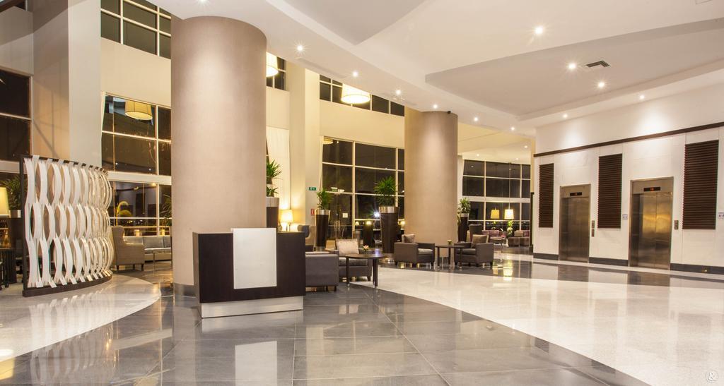מלון Wyndham Guayaquil, Puerto Santa Ana מראה חיצוני תמונה